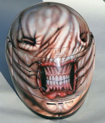 20 Cool and Creative Motorcycle Helmet Designs (20) 4