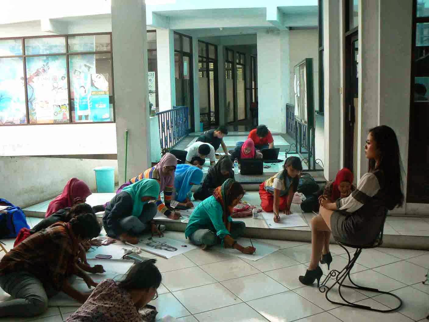 Menggambar Model Materi Seni Budaya SMP Kelas VIII Bab 1