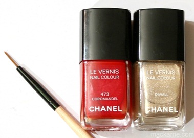 c_CandyCaneNailDesignChanelDiwaliCoromandel