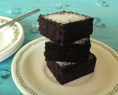 Yeasted Chocolate Brownies Eggless Recipe @ treatntrick.blogspot.com