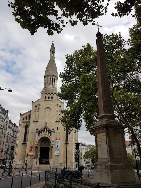 Église d'Auteuil et Mémorial d'Aguesseau