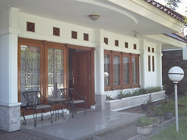 teras rumah tampak depan