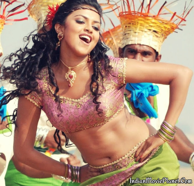 Amala paul hot navel showing dance stills