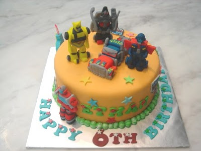 Beyblade Birthday Cake on Yochana S Cake Delight    Transformer Cake