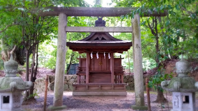 人文研究見聞録：石上神宮：神田神社 ［奈良県］