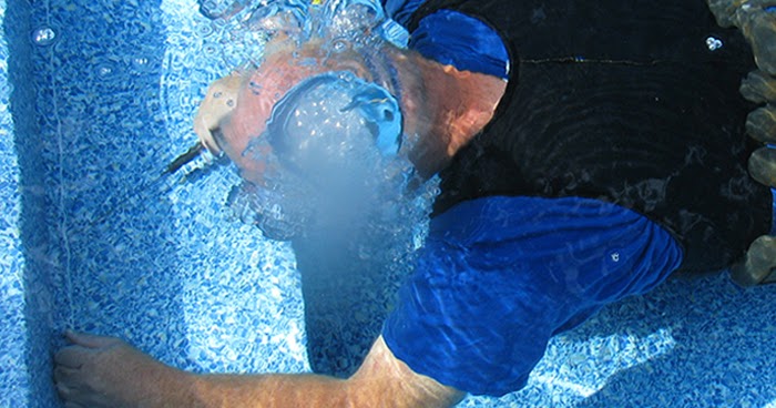 Which parts of pools need routine pool service?