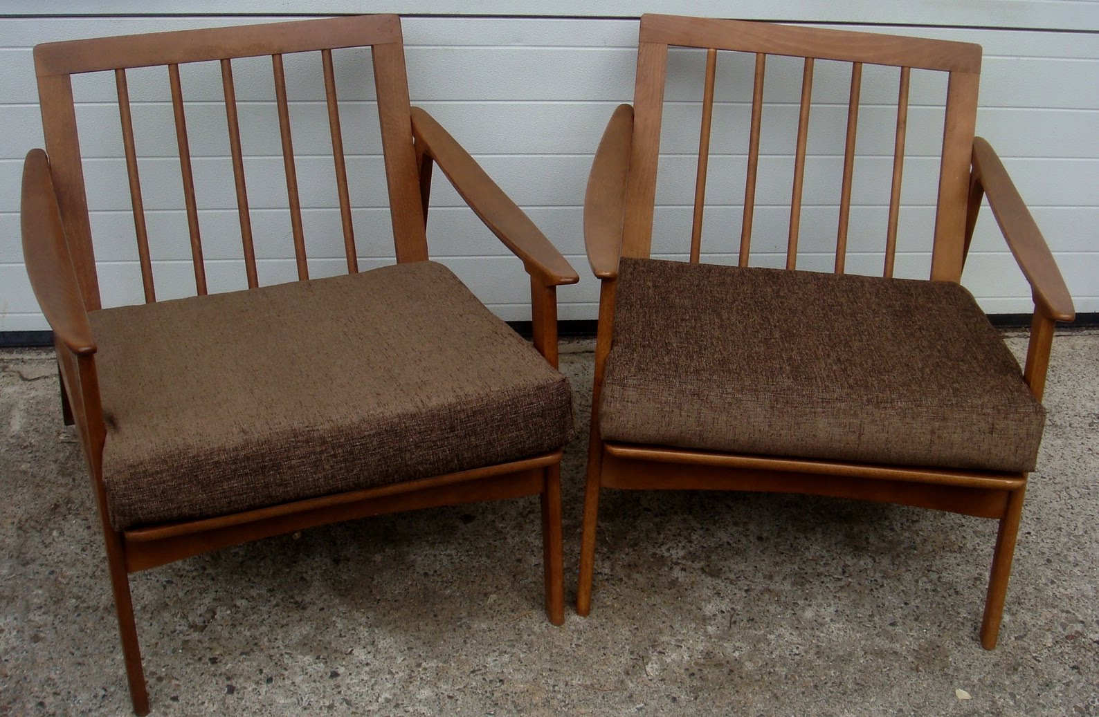 Nicole Wood Interiors: SOLD!!! Mid Century Pair of Modern Lounge Chairs!!!