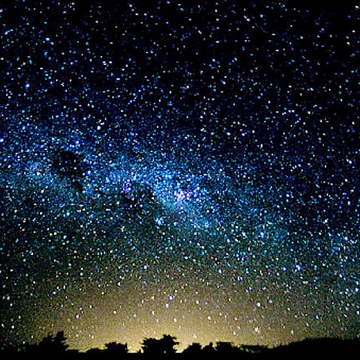 Putri Bintang  Di  Langit Malam 