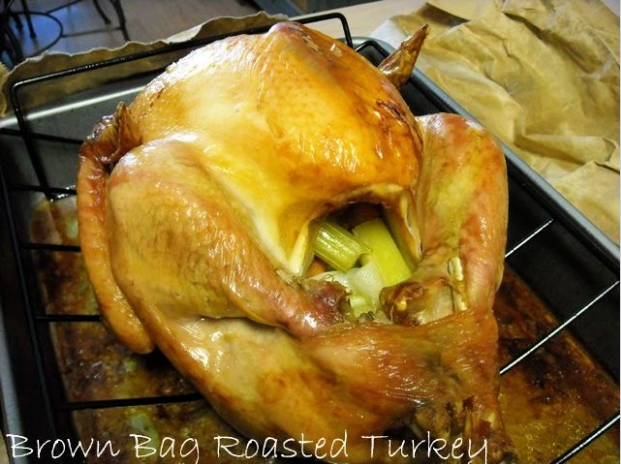 How to Cook a Turkey in a Bag - 2 Cookin Mamas