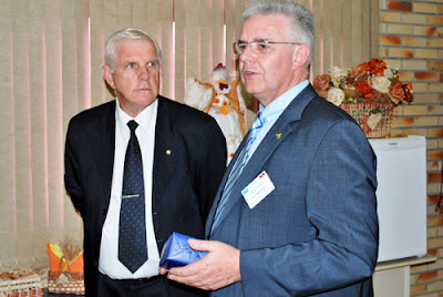 Presidente Erlo Endruweit junto ao ministro Friedrich Otto Ripke