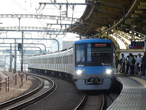 【ダイヤ改正で新設！】4000形の各駅停車 新松田行き