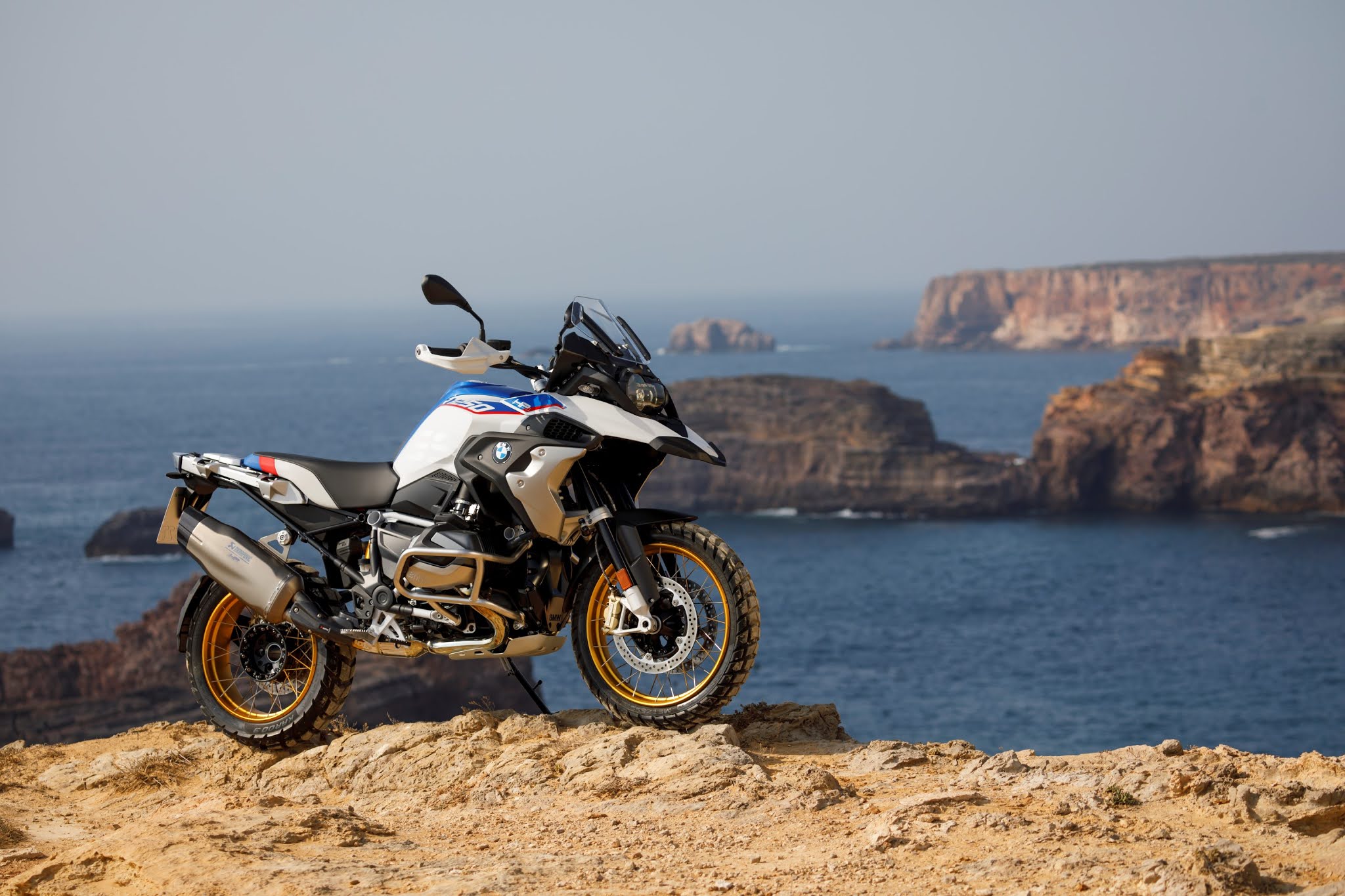 Bmw R 1250 Gs Price In India Mileage Specifications Colors Top Speed And Servicing Periods