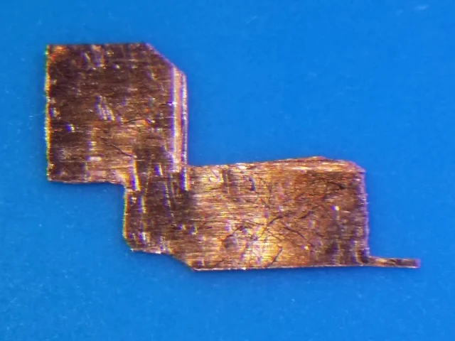 自製銅皮，修補被炸掉的DrMOS焊盤