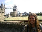 Next I crossed the famous Tower Bridge. It is the most beautiful bridge I . (towerbridge)