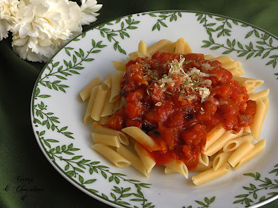 Macarrones con berenjena y tomate 