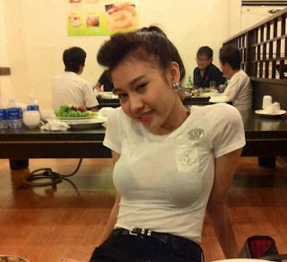 Ảnh girl xinh khoe hàng ngực khủng