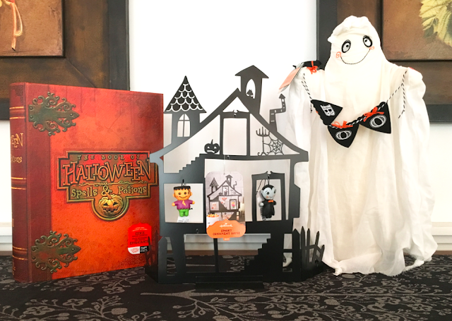 Hallmark Halloween treat presenter haunted house ornaments spooktastic ghost #LoveHallmarkCA