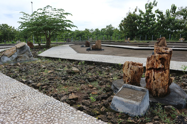 Etalase Taman Batu Geopark Gunung Sewu