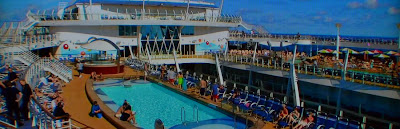 Oasis Of The Seas Pool Deck