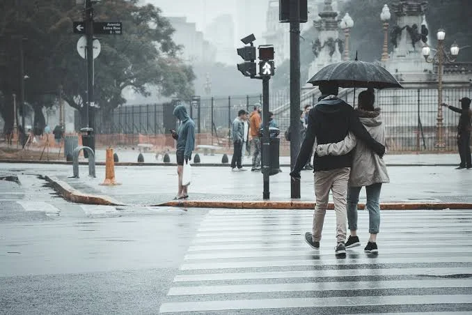 10 Tips Jitu Agar Liburan Tetap Seru Meski Cuaca Buruk, Jangan Batalin Dulu! (Foto: Pixabay)