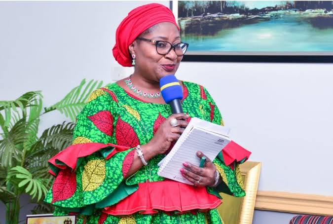 Wife of osun State Governor attacked by hoodlums Friday night 