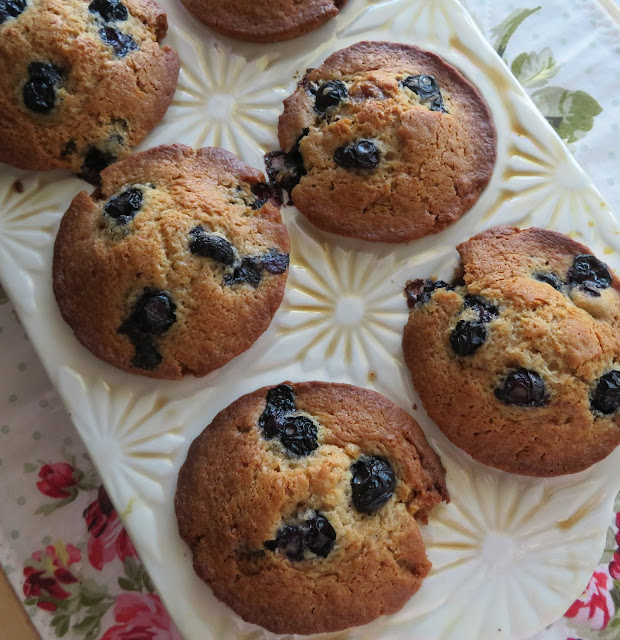 Sour Cream Blueberry Muffins (small batch)