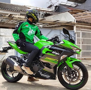 petualangan ojek online Kawasaki Ninja 250 cc 2018