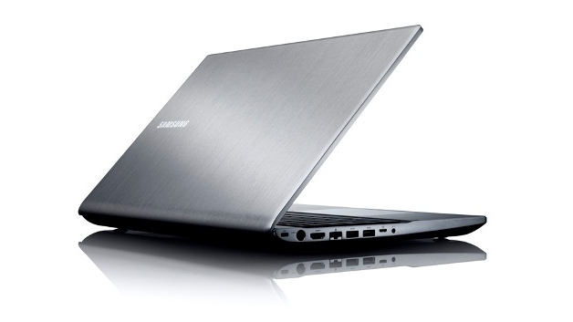 laptop baru Samsung