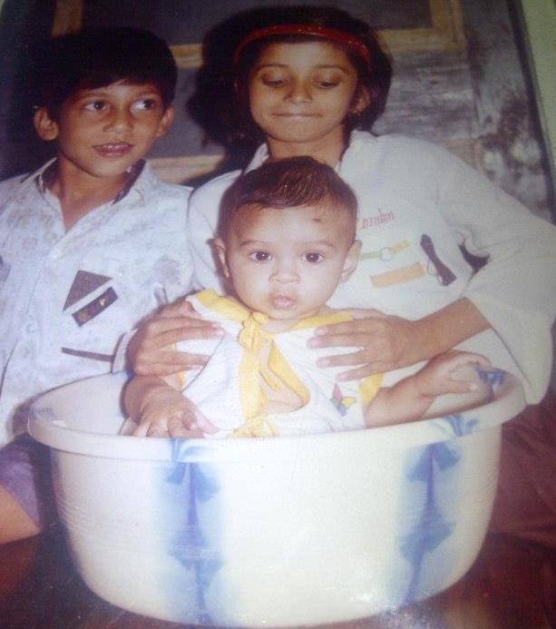 Indian Cricketer Shardul Thakur (Shardul Narendra Thakur) (In Tub) Childhood Pic Cousins | Indian Cricketer Shardul Thakur (Shardul Narendra Thakur) Childhood Photos | Real-Life Photos