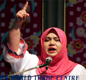 #PAUMNO 2011 - Ucapan Dasar Ketua Puteri UMNO, Datuk 