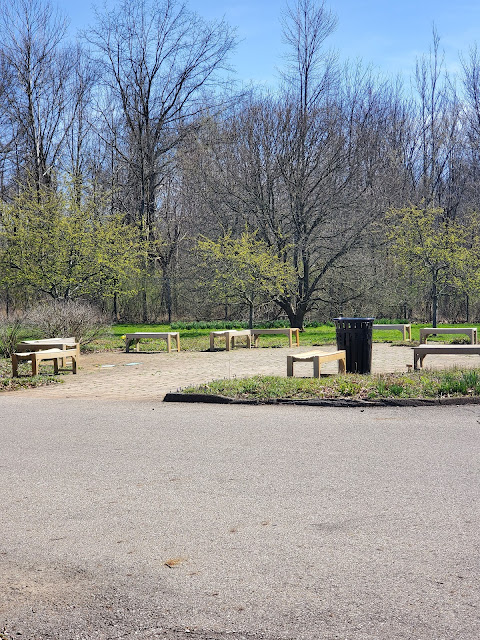 Benches near the parking area at Inniswood Metro Gardens in Westerville, Ohio