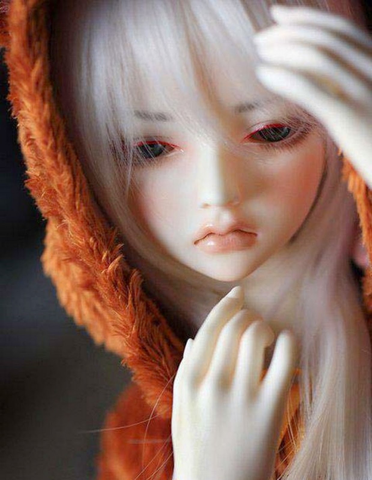 Dynamic Views Emotional  Barbies Sad Image Download