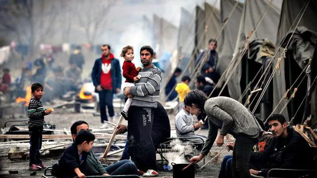 Καζάνι που βράζει η Ελλάδα: Ψάχνουν χώρους για τους πρόσφυγες