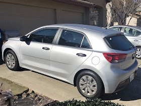 Rear 3/4 view of 2018 Kia Rio LX 5-Door