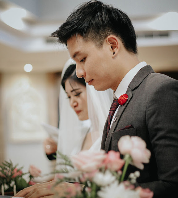 photographerjakarta,weddingphotography, bridestory preweddingphoto,preweddingphotography, weddingday,weddinginspiration weddingceremony,traditionalwedding destinationwedding,bridedept indonesiawedding, bride groom weddingjakarta, weddingdepok weddingbogor, weddingbekasi weddingbandung