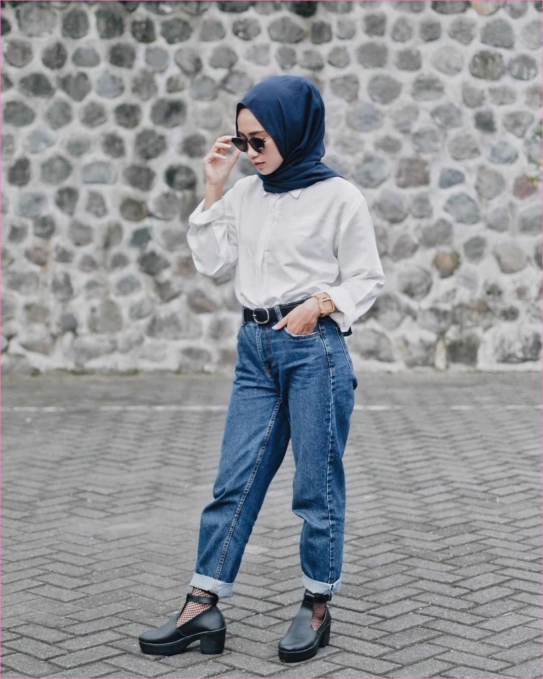 Outfit Celana  Jeans  Untuk Hijabers Ala Selebgram 2019