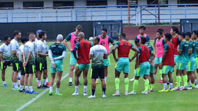 Jeda Kompetisi, Persib Bandung Jalani Sesi Latihan Pulihkan Kebugaran