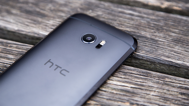 HTC 10 începe să primească acualizarea la Android Oreo 8.0