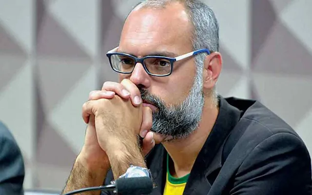 Allan dos Santos divulgou número de Moraes em live é o que mostra documentos vazados