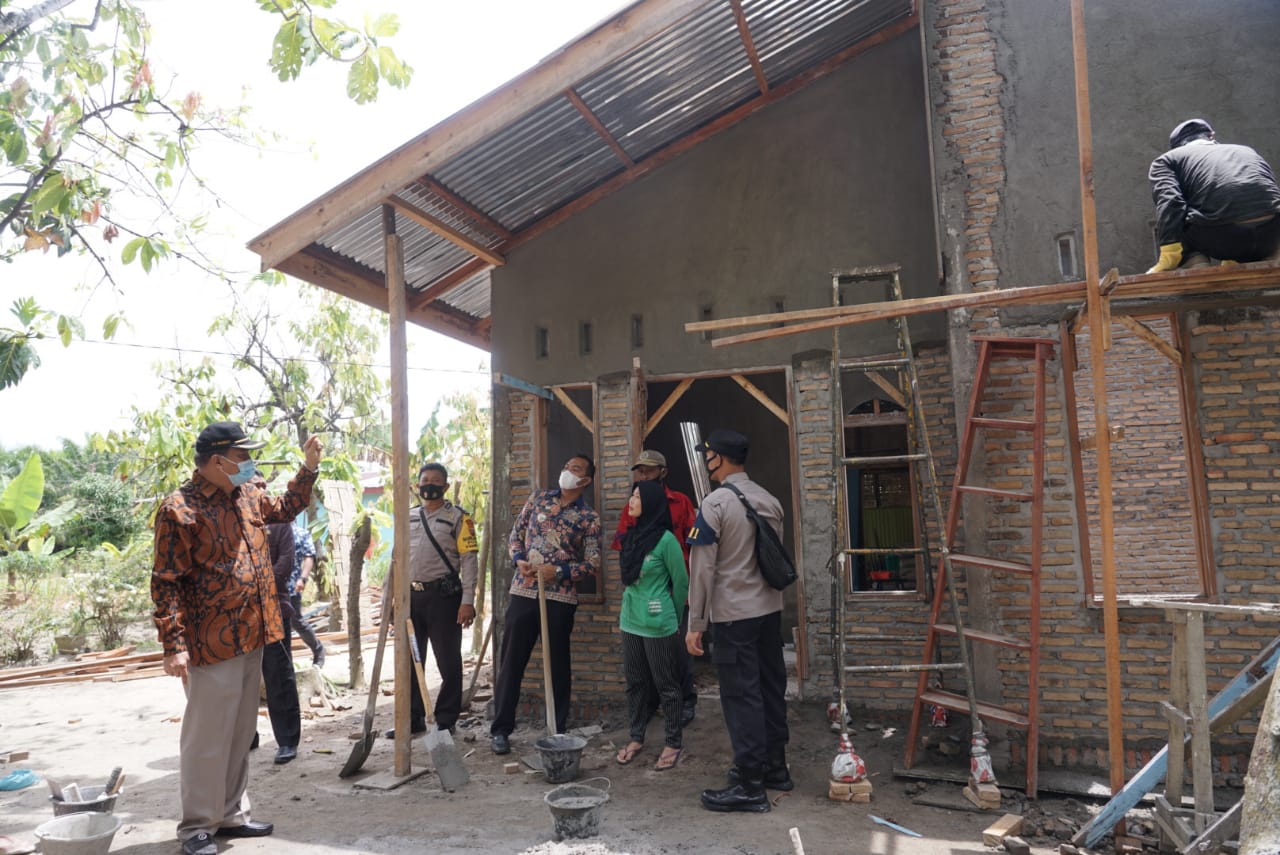 Tinjau Bedah Rumah Taruna Latsitardanus, Walikota Tebingtinggi : Progresnya Sudah Mencapai 80 %