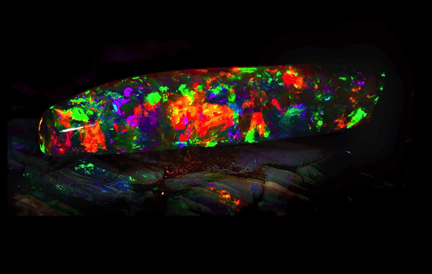 World's Most Expensive Opal Glows in the Dark