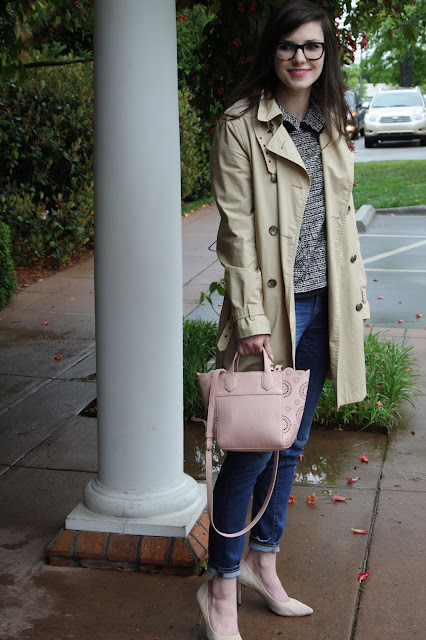 2017, spring, rain, pink, statement lip, OOTD, trench coat, 