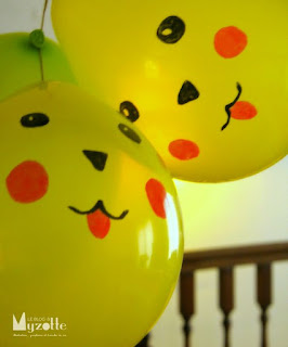 ideas de decoración con globos para fiesta de pokemon pikachu