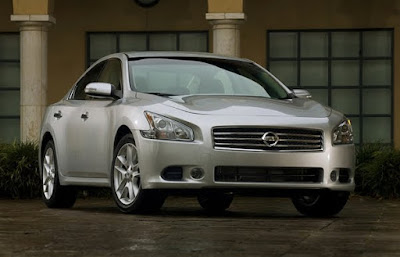 2011 Nissan Maxima front view