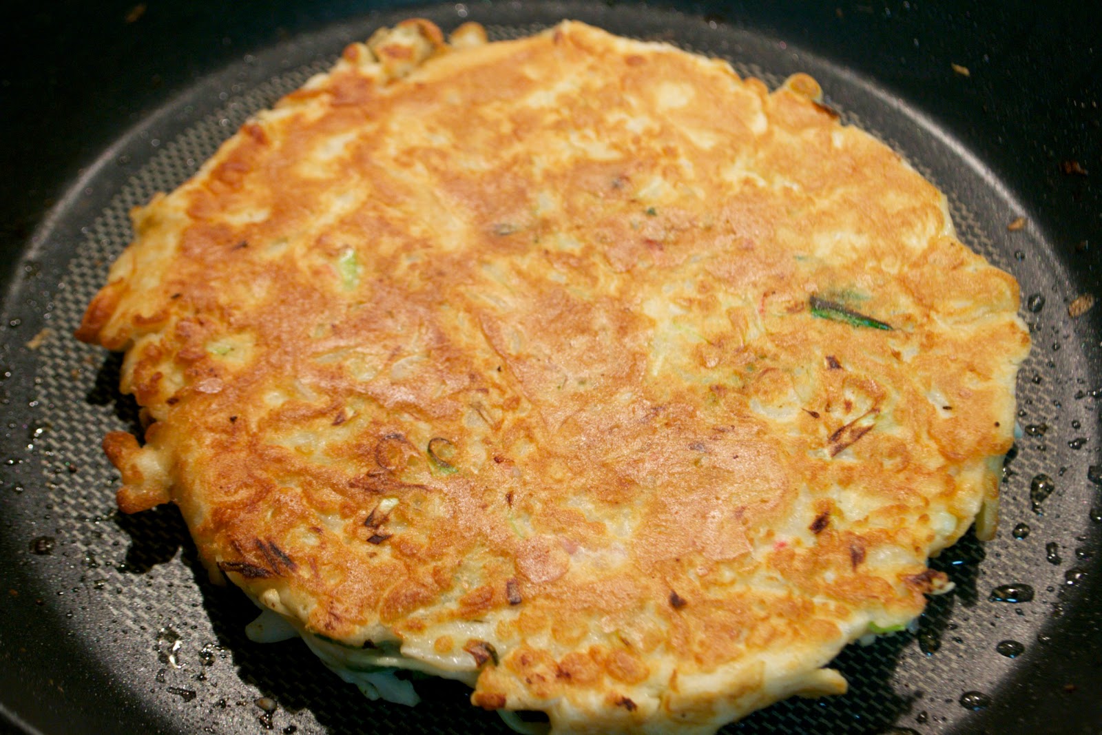 little japan mama : Okonomiyaki Recipe with endless variations 
