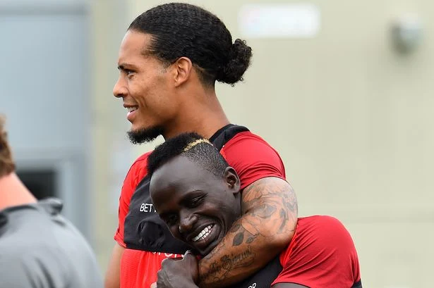 Sadio Mane and Van Dijk photo