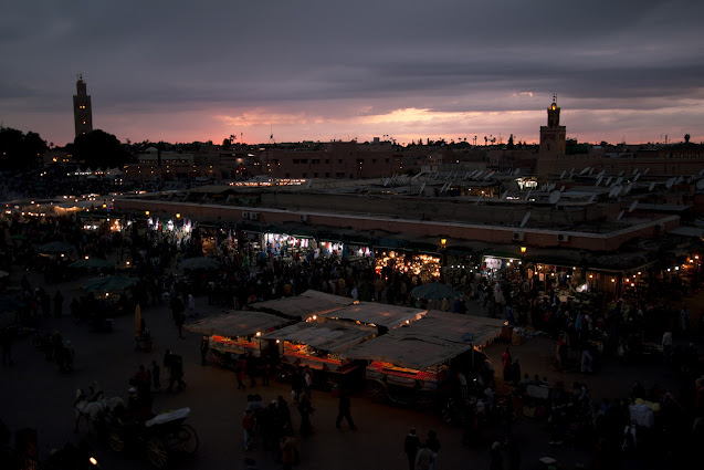 Piazza Djemaa El Fna al tramonto-Marrakech