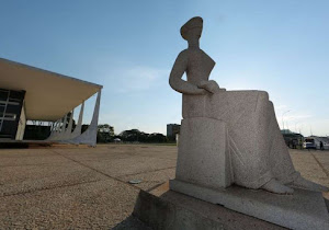 Aumento para o STF deve beneficiar até mesmo juízes suspeitos de corrupção 