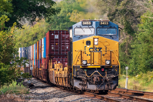 Q162-13 with CSXT 3453 leading at Bonta Bridge Road