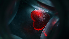 Sunken-Heart-love-hd-wallpaper